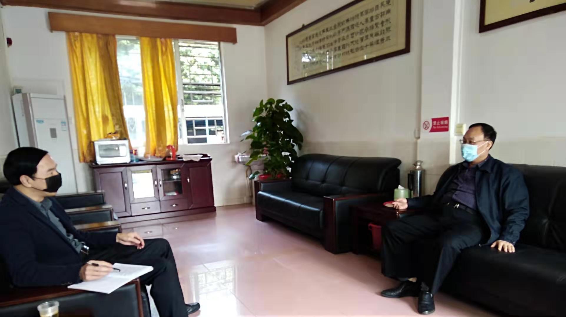 副縣長(zhǎng)譚樹才到縣職業(yè)技術(shù)學(xué)校檢查新型冠狀病毒感染肺炎疫情防控工作20200212 (1).jpg