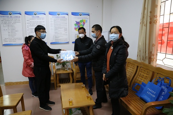 縣法院、縣人大法工委到桂圩鎮(zhèn)了解疫情防控、禁毒工作2.jpg